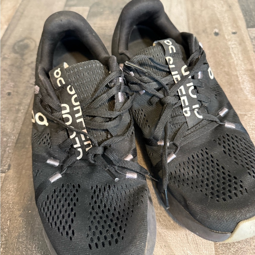 On Running Cloudtec Phase Black Running Sneakers … - image 5